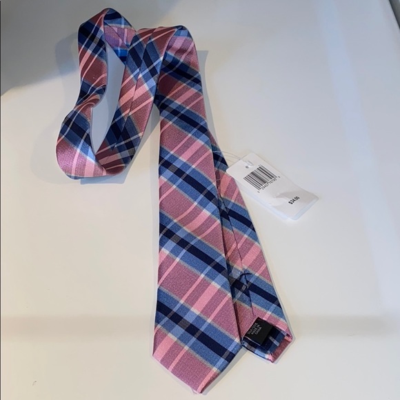 Bloomingdale's Other - Bloomingdales Boy Tie